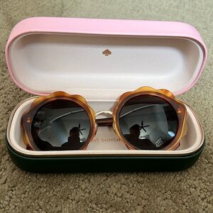 Kate spade Karrie sunglasses *NEVER WORN*